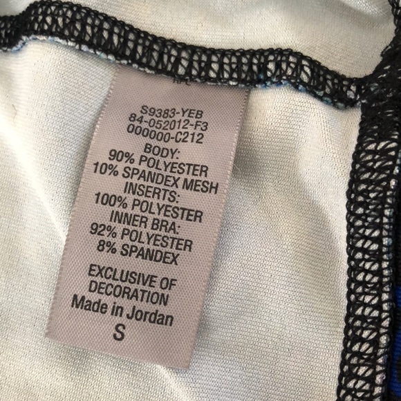 Champion Semi-Fitted Racerback Sport Tank with Built In Bra Size Small - Picture 8 of 10